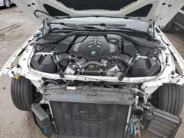 BMW Seria 8 II 2019 BMW Seria 8 m850xi, 2019r., 4x4, 4.4L, zdjęcie 10