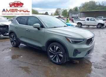 Volvo XC40 2024 Volvo XC 40 B5 Ultimate Bright Theme 2024 2.0l 2.0 Benzyna 247KM