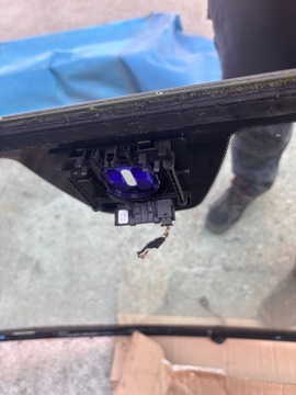 MERCEDES E W212 SKLO (OKNO) ČELNÍ PŘEDNÍ SENSOR 2015