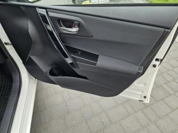 Toyota Auris II Hatchback 5d Facelifting 1.6 Valvematic 132KM 2018 Toyota Auris Polski salon, Kamera cofania,Premium, zdjęcie 17
