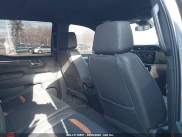  GMC Sierra 2024r., AT4, od ubezpieczalni 3.0 Diesel 305KM, zdjęcie 9