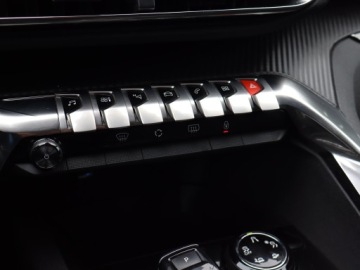 Peugeot 5008 II Crossover 1.2 PureTech 130KM 2020 Peugeot 5008 PureTech 130, Salon Polska, zdjęcie 16