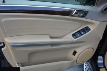 Mercedes Klasa GL X164 Off-roader Facelifting 350 BlueTEC 4MATIC 211KM 2012 Mercedes GL 350 BlueTEC 4Matic 7G-TRONIC 211KM 2012r 7 osobowy, zdjęcie 13