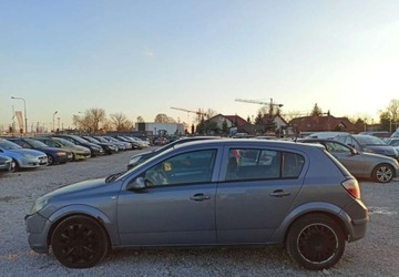 Opel Astra H Hatchback 5d 1.7 CDTI ECOTEC 80KM 2004 Opel Astra Opel Astra 1.7 Diesel 80KM, zdjęcie 1