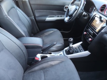 Suzuki Vitara III SUV 1.4 BOOSTERJET 140KM 2015 Suzuki Vitara 1.4 BoosterJet, 4X4, Skóra, Navi, zdjęcie 8
