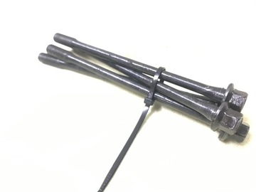 HYOSUNG GT 650 COMET ШПИЛЬКИ БОЛТЫ ДВИГАТЕЛЯ