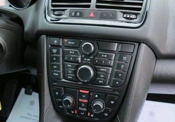 Opel Meriva II Mikrovan 1.4 Turbo ECOTEC 120KM 2012 Opel Meriva Opel Meriva 1.4 150 Jahre 1.4 Benzyna 120KM, zdjęcie 20