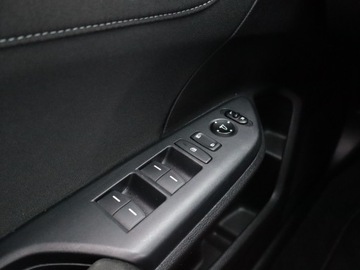 Honda Civic X Hatchback 5d 1.0 VTEC Turbo 129KM 2018 Honda Civic 1.0 VTEC Turbo, Navi, Klima, zdjęcie 17