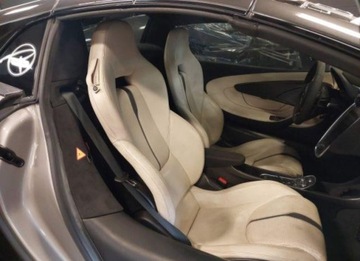  McLaren 570S Coupe 2018, 3.8L, od ubezpieczalni, zdjęcie 13