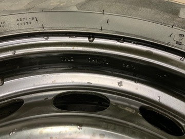 KOLA ZIMNÍ 215/60/16R 7JX16H2 ET 32 PEUGEOT 3008