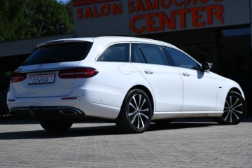 Mercedes Klasa E W213 2021 Mercedes E300de 306ps Panorama Burmester Hak Acustic Webasto Kamera Żaluzje, zdjęcie 29