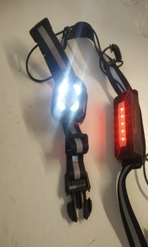 ŚWIATŁO DO BIEGANIA WEST BIKING CZARNA REGULOWANA