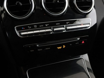 Mercedes Klasa C W205 2017 Mercedes C 180 Czujniki, Aut.klima, Navi, Skóra, zdjęcie 25