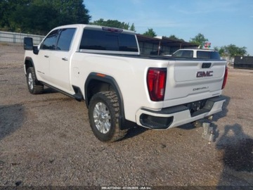  GMC Sierra K2500 Denali 2021 6.6l 6.6 Diesel 445KM, zdjęcie 3