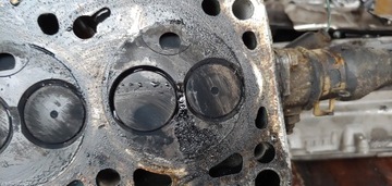 HLAVA VSTŘIKOVAČE VW TRANSPORTER T3 068103373D KPL