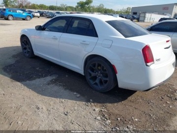 Chrysler 300C II 2023 Chrysler 300 2023 Chrysler 300 Touring RWD 3.6 Benzyna 292KM, zdjęcie 2