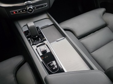 Volvo XC60 II 2025 Volvo XC 60 FV23 Plus Dark B5 B 250 KM AWD Aut Skó, zdjęcie 14