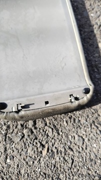 AUDI A3 8P LOKETNÍ OPĚRKA CENTRÁLNÍ KOŽENÝ KŮŽE 8P0864207B