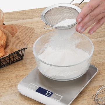 AKUMULATOROWA WAGA KUCHENNA LED USB 10KG/1G