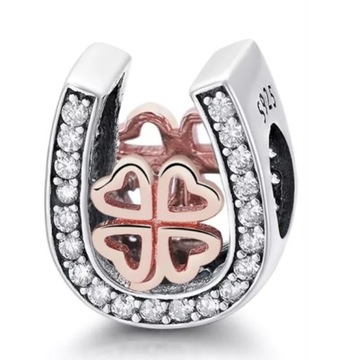 MD CHARMS zawieszka podkowa różowa koniczyna S925