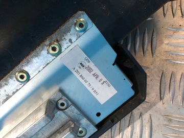 MERCEDES W203 KOMBI ROLETA KUFRU A2038600175