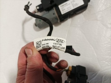 AUDI A4 B9 MODUL MOTOREK STŘEŠNÍHO OKNA 3G5877795