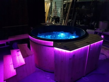СОВРЕМЕННЫЙ САД С ГАЗОВЫМ Отоплением СПА