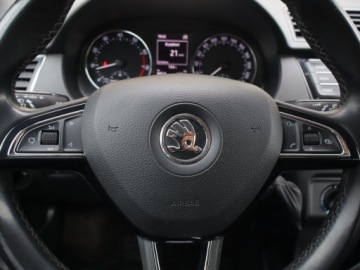 Skoda Fabia III Hatchback 1.2 TSI 90KM 2015 Skoda Fabia 1.2 TSI, Salon Polska, VAT 23%, Klima, zdjęcie 16