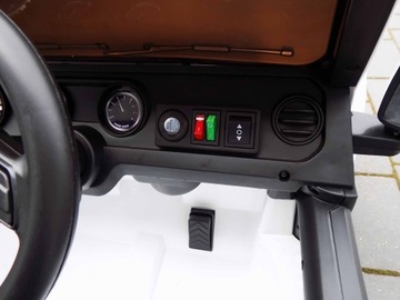 БОЛЬШОЙ JEEP 4X4 АВТОМОБИЛЬ С АККУМУЛЯТОРНЫМ КЛЮЧОМ