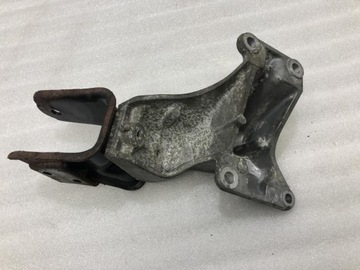 UCHYCENÍ DRŽÁK SUZUKI LIANA 1.6 16V 01-05