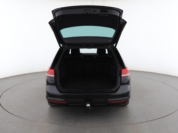 Volkswagen Passat B8 Variant 2.0 TDI BlueMotion SCR 150KM 2019 Volkswagen Passat DSG R-Line interior pack klima, zdjęcie 18