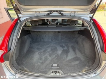 Volvo V60 I Kombi Facelifting 2.0 D4 DRIVE-E 190KM 2015 Volvo V60 Volvo V60 D4 Momentum 2.0 Diesel 190KM, zdjęcie 35