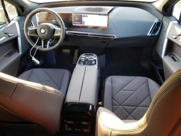 BMW iX 2025 BMW iX XDrive50 2025 Elektryczny 516KM, zdjęcie 8