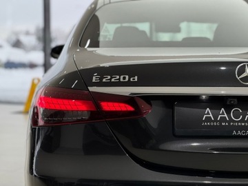 Mercedes Klasa E W213 Limuzyna Facelifting 2.0 E220d 194KM 2021 Mercedes-Benz E 220 4-Matic AMG/Avantgarde / 1 wła, zdjęcie 37
