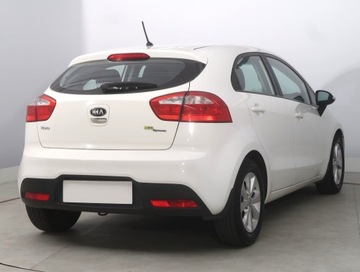 Kia Rio III Hatchback 5d Facelifting 1.2 DOHC CVVT 84KM 2015 Kia Rio 1.25 CVVT, Klima, Podgrzewane siedzienia, zdjęcie 4