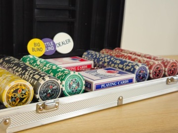 ПРЕМИУМ ПОКЕРНЫЙ НАБОР 300 ФИШЕК 2 КОЛОДЫ + КОСТИ + ЧЕМОДАН