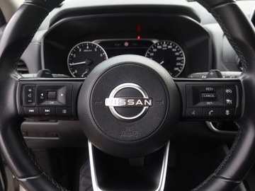 Nissan Qashqai III Crossover 1.3 DIG-T MHEV 158KM 2022 Nissan Qashqai 1.3 DIG-T MHEV, Salon Polska, zdjęcie 19