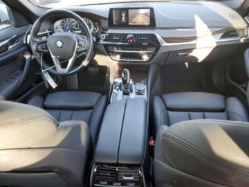 BMW Seria 5 G30-G31 2019 BMW Seria 5 530E 2019 2.0l 2.0 Hybryda 248KM, zdjęcie 8