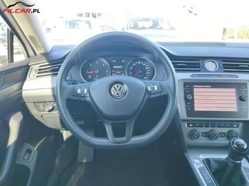Volkswagen Passat B8 Variant 1.6 TDI BlueMotion SCR 120KM 2017 Volkswagen Passat GWARANCJA, Niski udokumentowany przebieg, Mozliwa zamian, zdjęcie 10