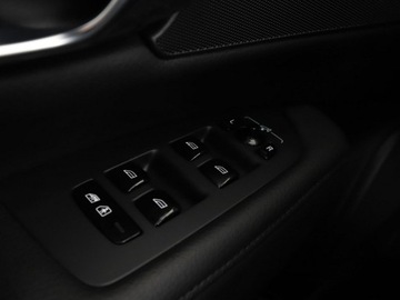 Volvo V90 II Kombi Plug In 2.0 T8 Twin Engine 391KM 2019 Volvo V90 Momentum PHEV T8 AWD automat skóra navi, zdjęcie 33