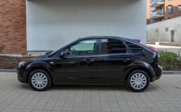 Ford Focus II Coupe-Cabriolet 2.0 Duratec 16V 145KM 2007 Ford Focus 2,0 (145KM) 2007 r. 2.0 Benzyna 145KM, zdjęcie 1