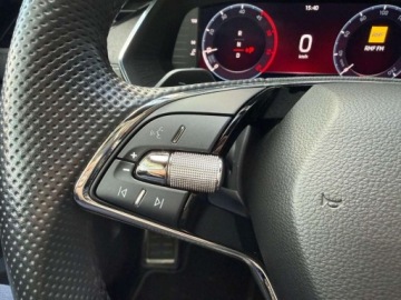 Skoda Octavia IV Kombi 2.0 TDI 150KM 2023 Skoda Octavia 2.0TDI 150KM Sportline VirtCockpit NiskiPrzebieg Keyless Kam, zdjęcie 16