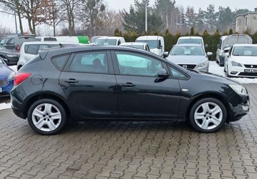 Opel Astra J Hatchback 5d 1.4 Turbo ECOTEC 140KM 2011 Opel Astra sprowadzone zarejestrowane 1.4 Benzyna 140KM, zdjęcie 6