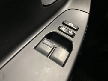 Toyota Yaris III Hatchback 5d Facelifting Hybrid 100KM 2015 Toyota Yaris Hybrid 100 Premium III (2011-2019) To, zdjęcie 19