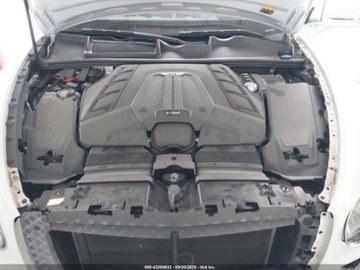 Bentley Bentayga 2022 Bentley Bentayga V8 2022 4.0l 4.0 Benzyna 542KM, zdjęcie 8