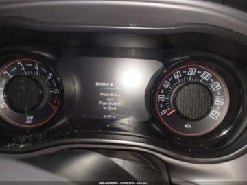 Dodge Challenger III 2023 Dodge Challenger Gt 2023 3.6 Benzyna 303KM, zdjęcie 8