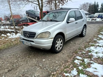 Mercedes Klasa M W163 Terenowy 4.3 V8 (430) 272KM 2001 Mercedes ML 430 4.3 B+G 272km 01r Automat 4x4, zdjęcie 1