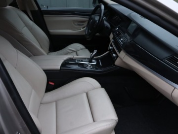 BMW Seria 5 F10-F11 Touring 520d 184KM 2012 BMW 5 520d, 181 KM, Automat, Skóra, Navi, Xenon, zdjęcie 8