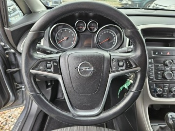 Opel Astra J Hatchback 5d 1.6 Twinport ECOTEC 115KM 2010 Opel Astra Opłacona Zdrowa Zadbana Serwisowana, zdjęcie 15