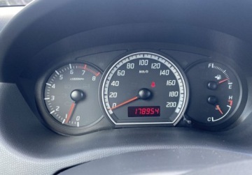 Suzuki Swift IV Hatchback 5d 1.3 92KM 2009 Suzuki Swift Bez Korozji Zadbany 1.3 Benzyna 92KM, zdjęcie 9